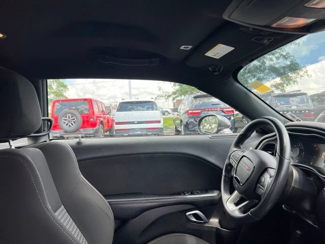 Used 2019 Dodge Challenger R/T w/ Driver Convenience Group RWD image 31