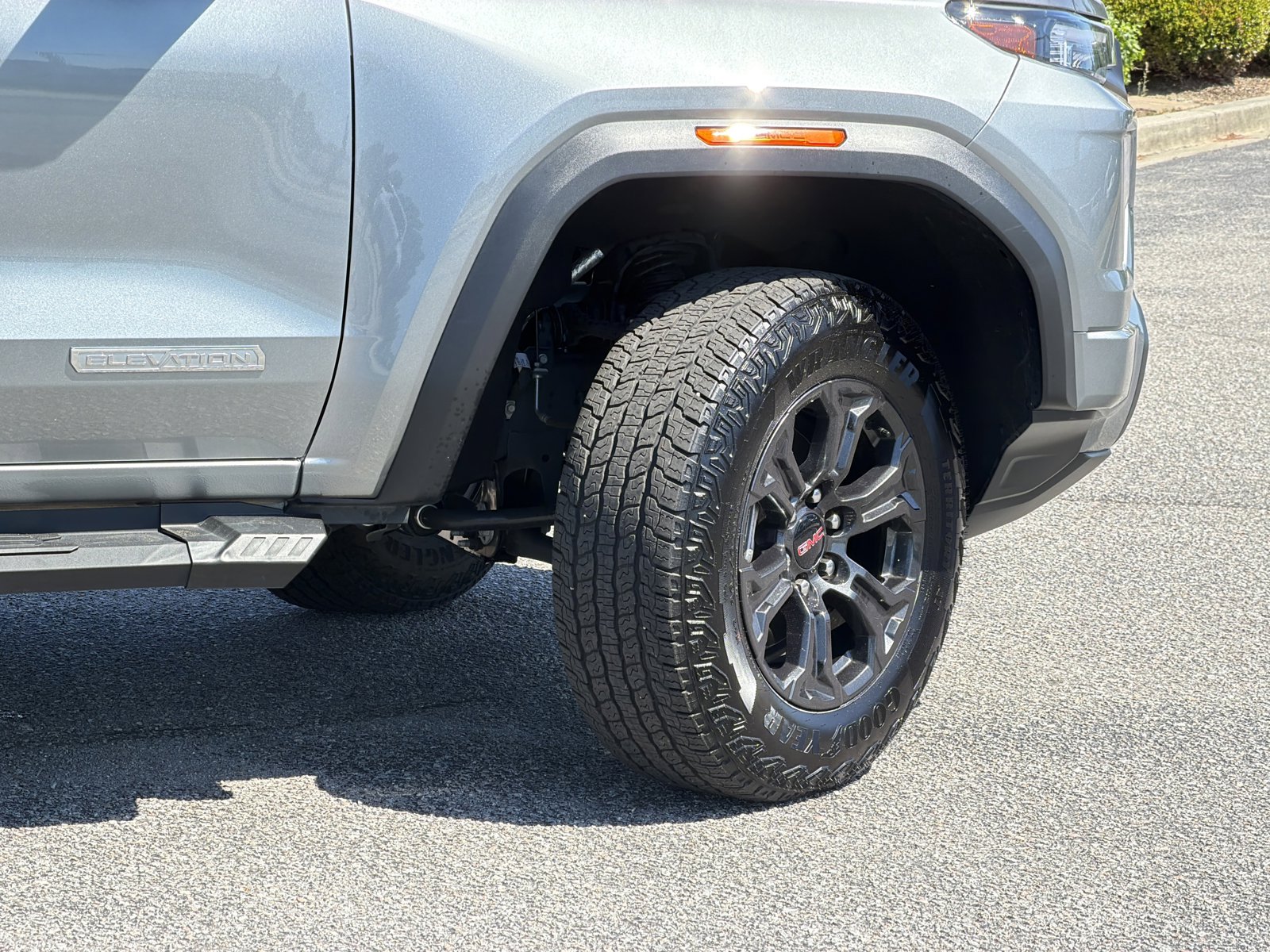 Used 2024 GMC Canyon Elevation w/ Convenience Package image 5