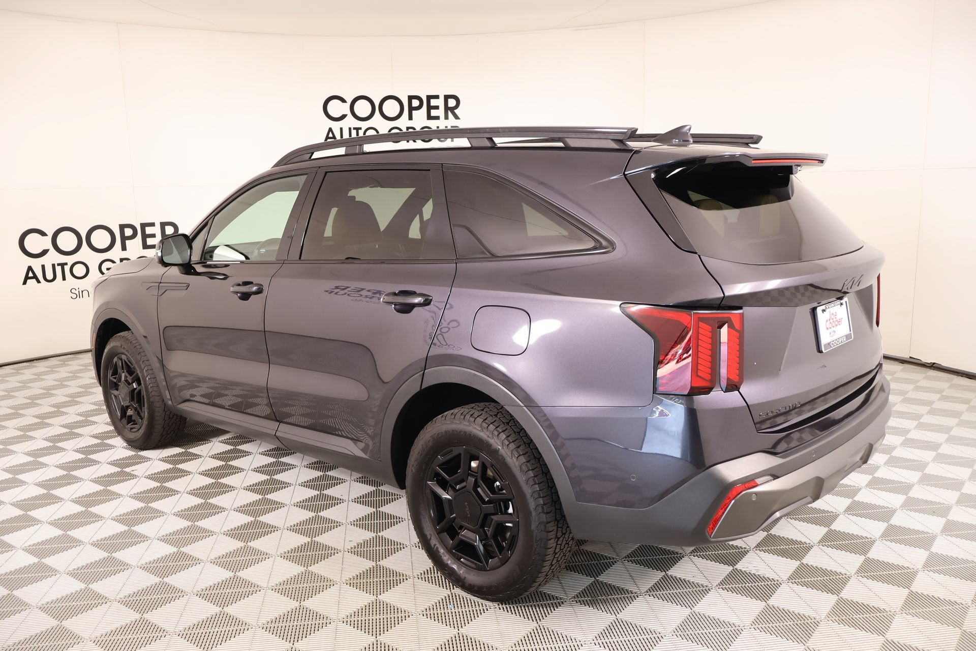 Used 2025 Kia Sorento SX Prestige w/ Olive Brown Leather Package AWD/4WD image 25