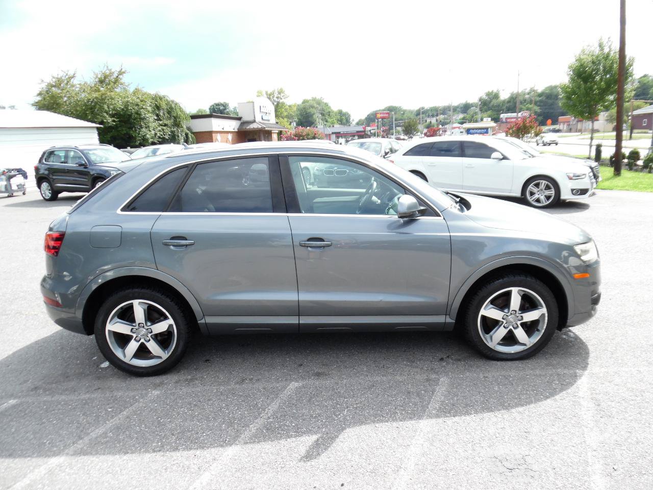 Used 2015 Audi Q3 2.0T Prestige w/ Prestige Package AWD/4WD image 7