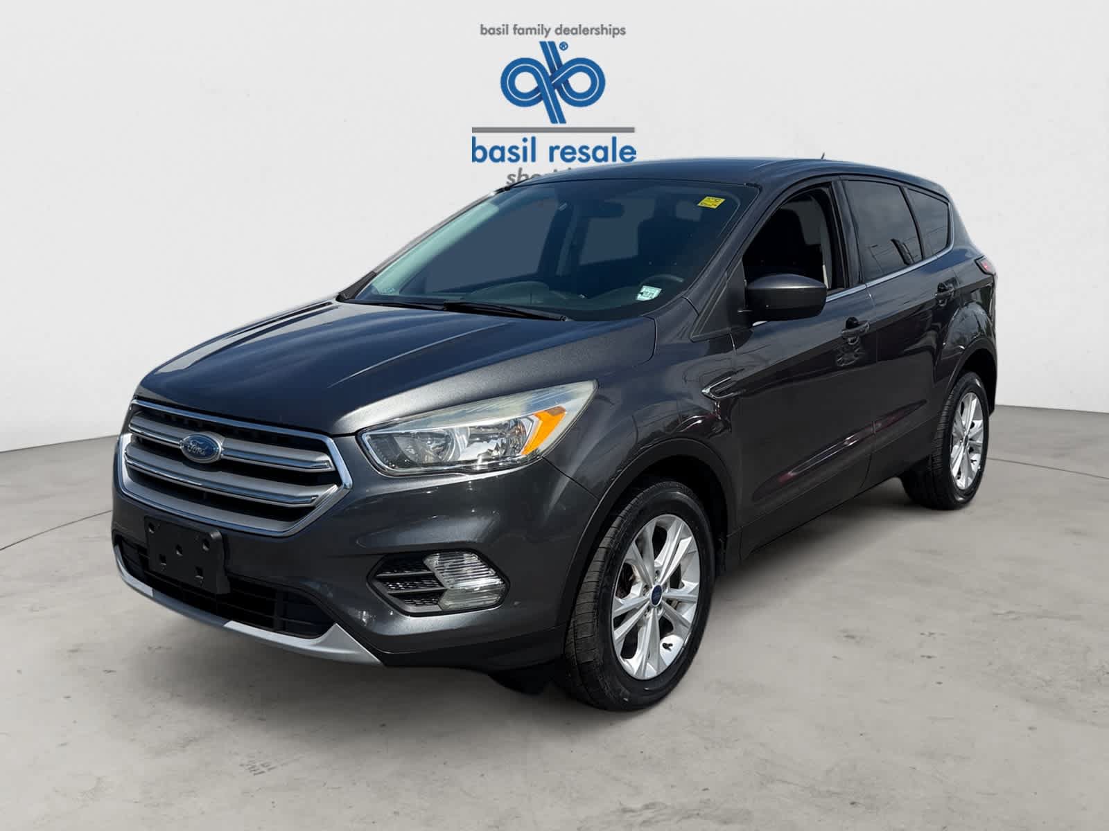 Used 2017 Ford Escape SE AWD/4WD image 2