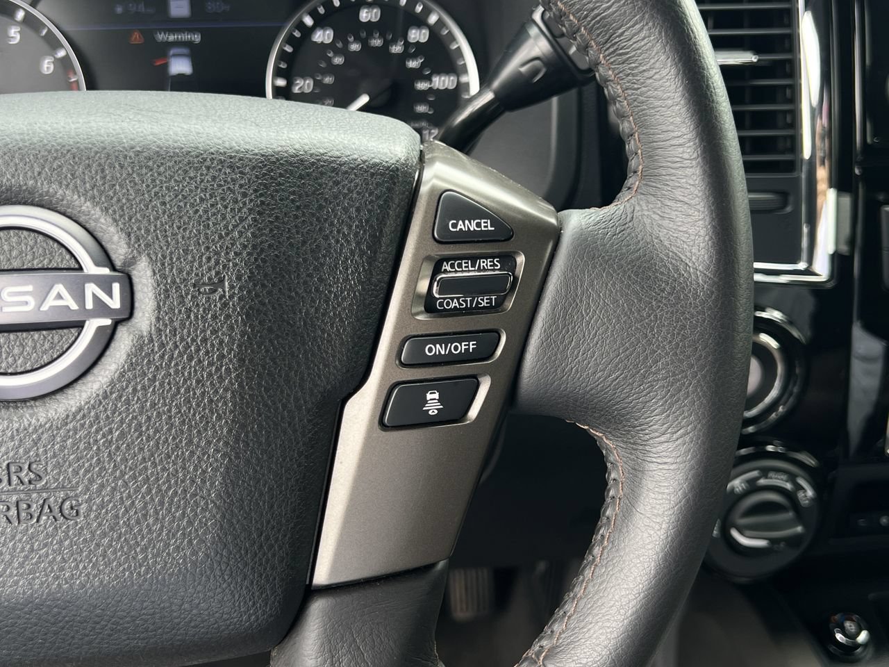 Used 2024 Nissan Titan Platinum Reserve w/ Moonroof Package AWD/4WD image 13