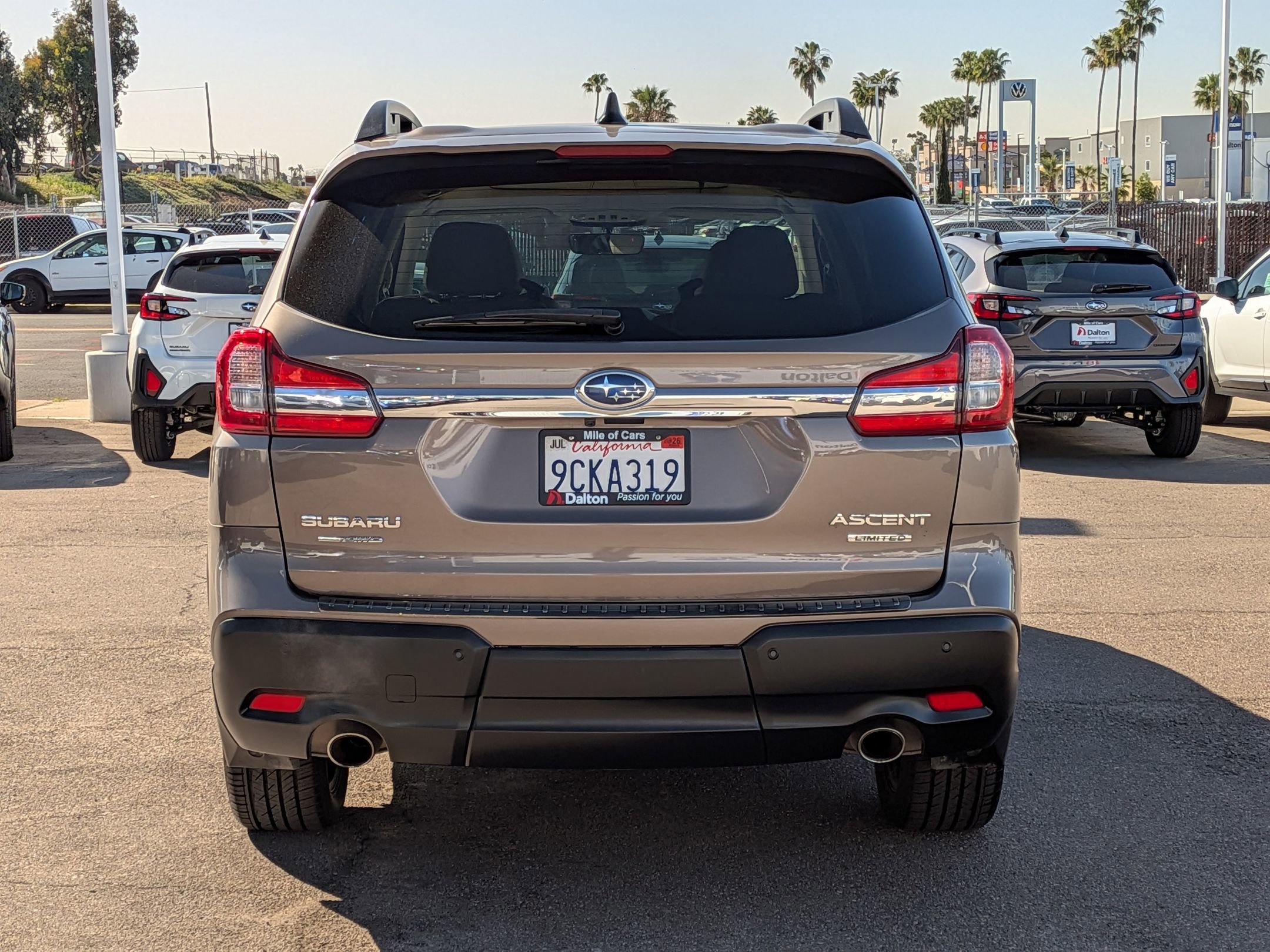 Certified 2022 Subaru Ascent Limited w/ Technology Package image 3