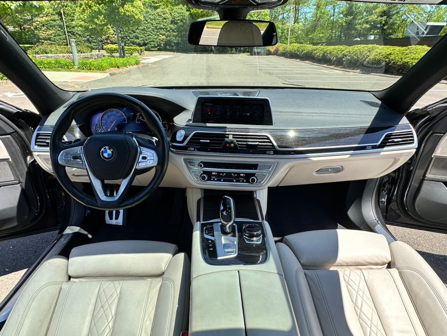 Used 2016 BMW 750i xDrive AWD/4WD image 34