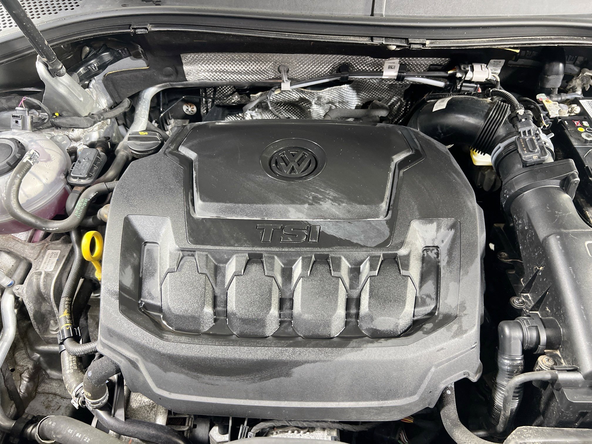 Used 2022 Volkswagen Tiguan SE AWD/4WD image 28