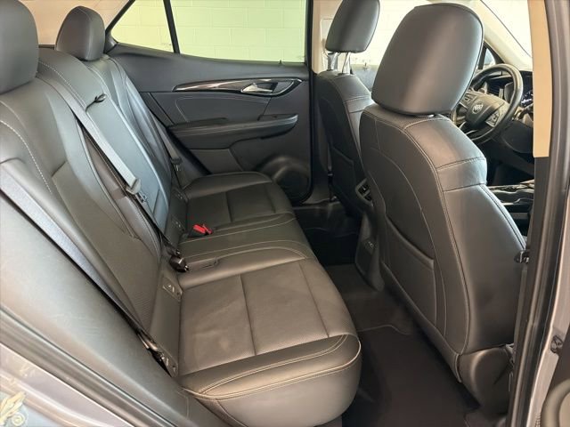 Certified 2022 Buick Envision Essence w/ Technology Package I FWD image 11