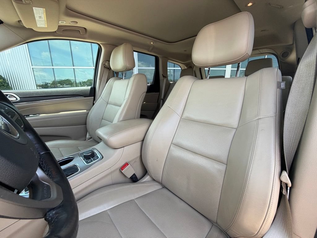 Used 2021 Jeep Grand Cherokee Limited w/ Luxury Group II AWD/4WD image 12