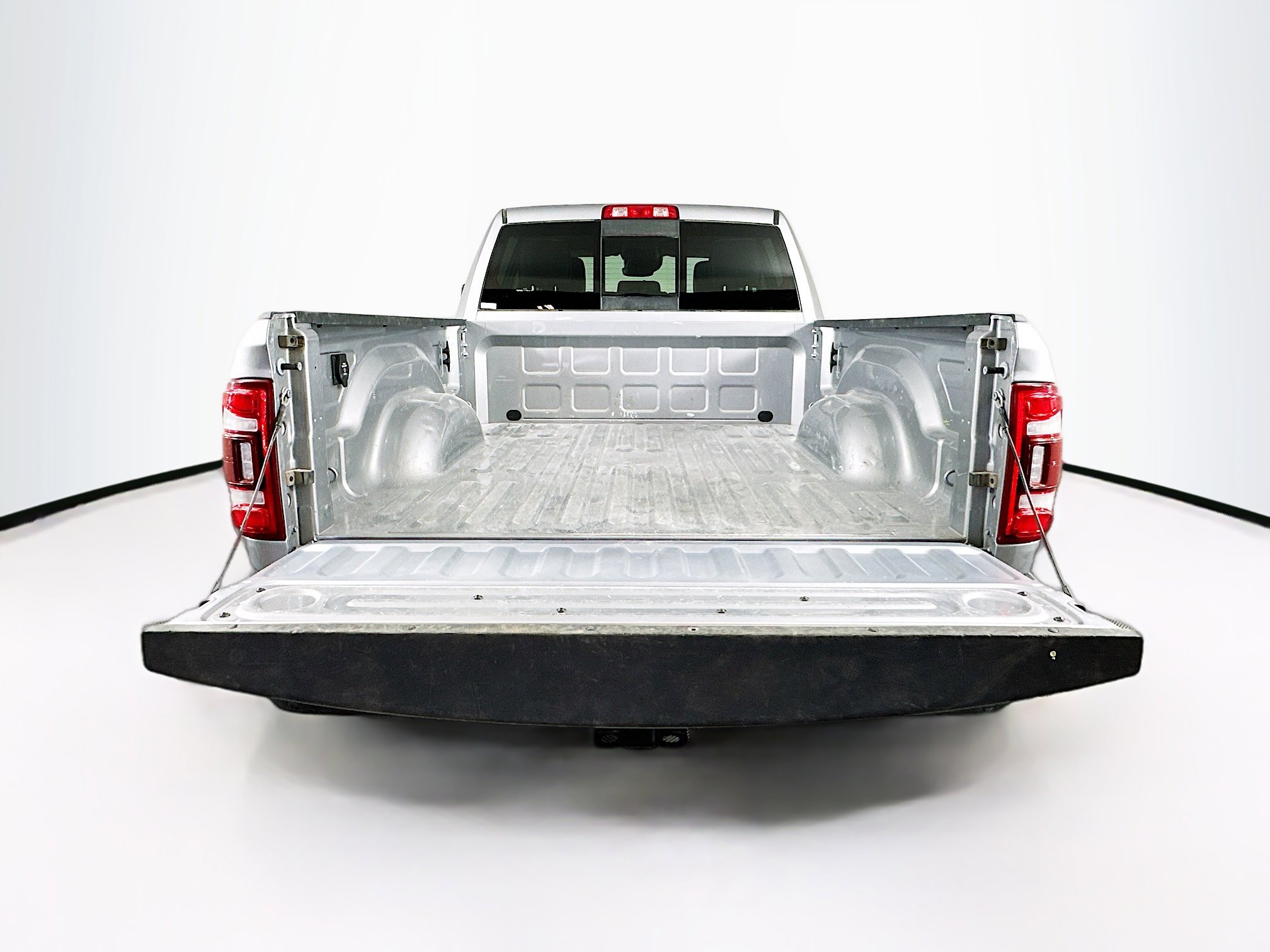 Used 2024 RAM 2500 Laramie w/ Safety Group image 28