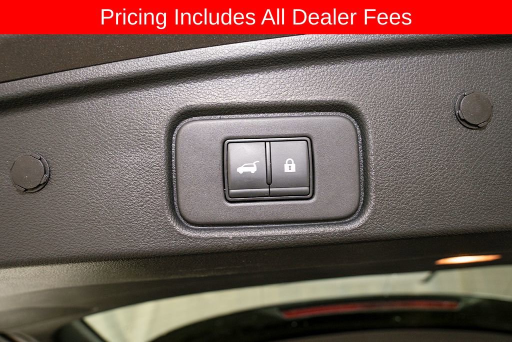 Certified 2024 Nissan Pathfinder SV w/ SV Premium Package FWD image 6