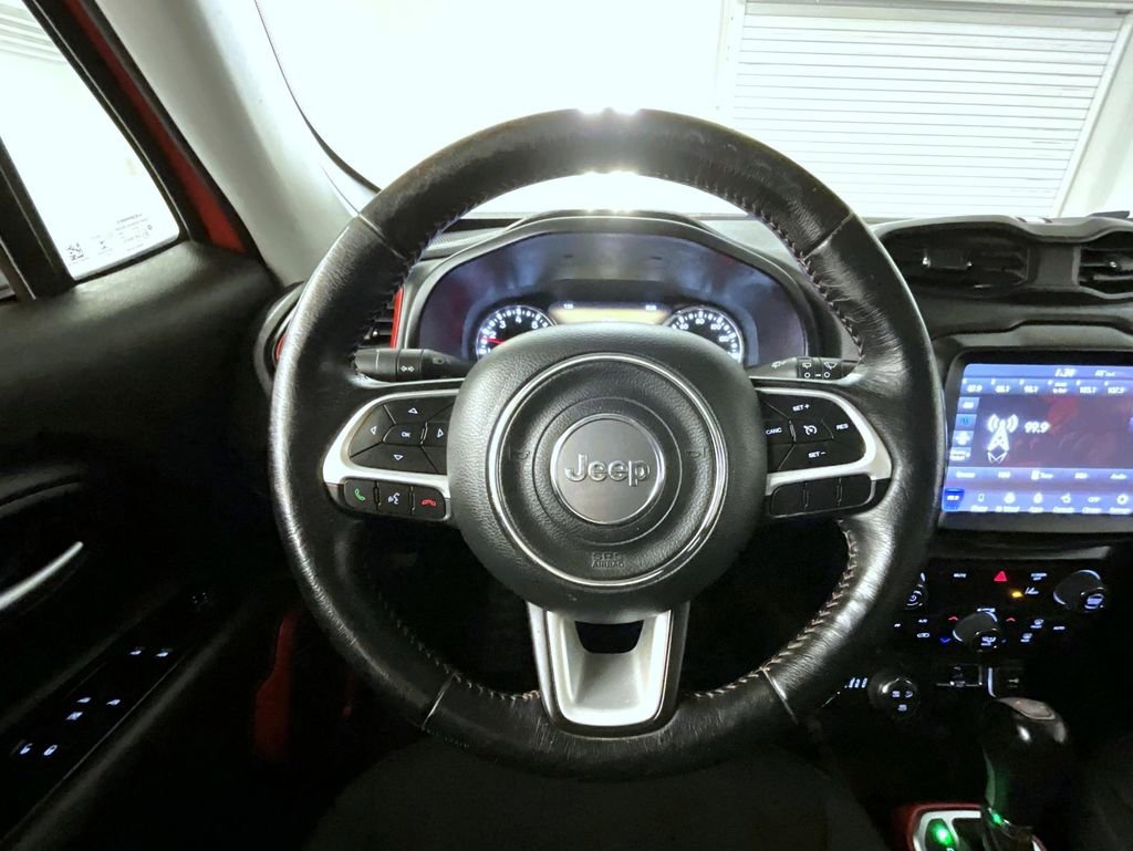Used 2021 Jeep Renegade Trailhawk AWD/4WD image 11