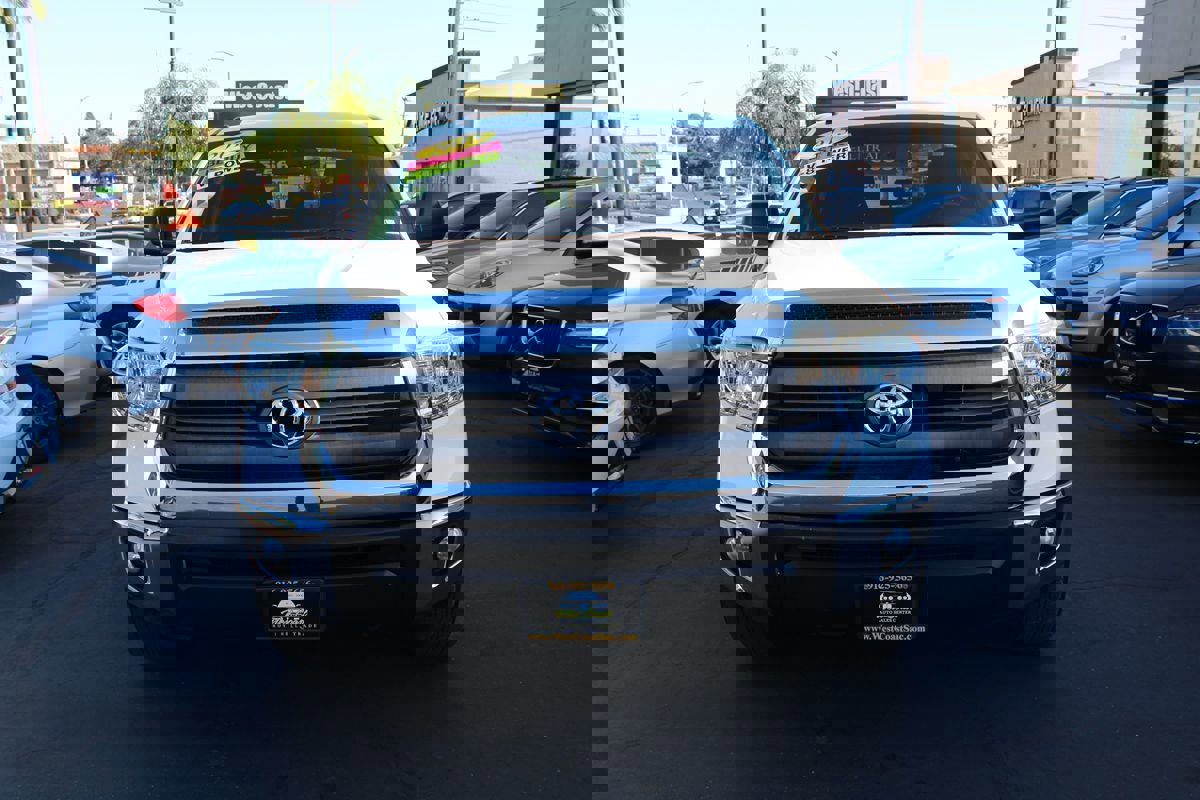 Used 2015 Toyota Tundra SR5 image 3