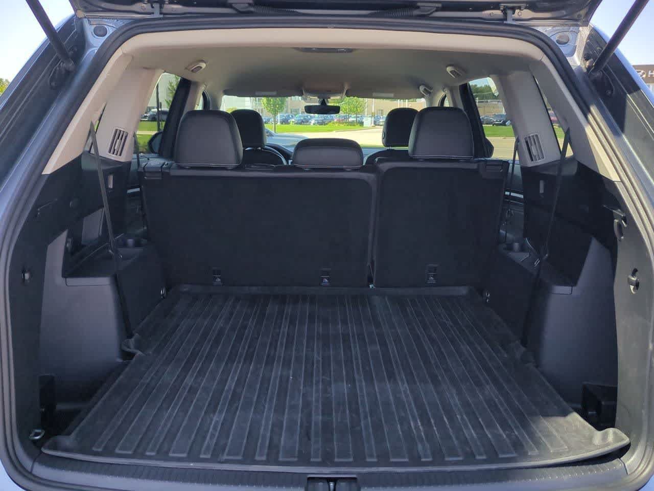 Used 2023 Volkswagen Atlas SE AWD/4WD image 31