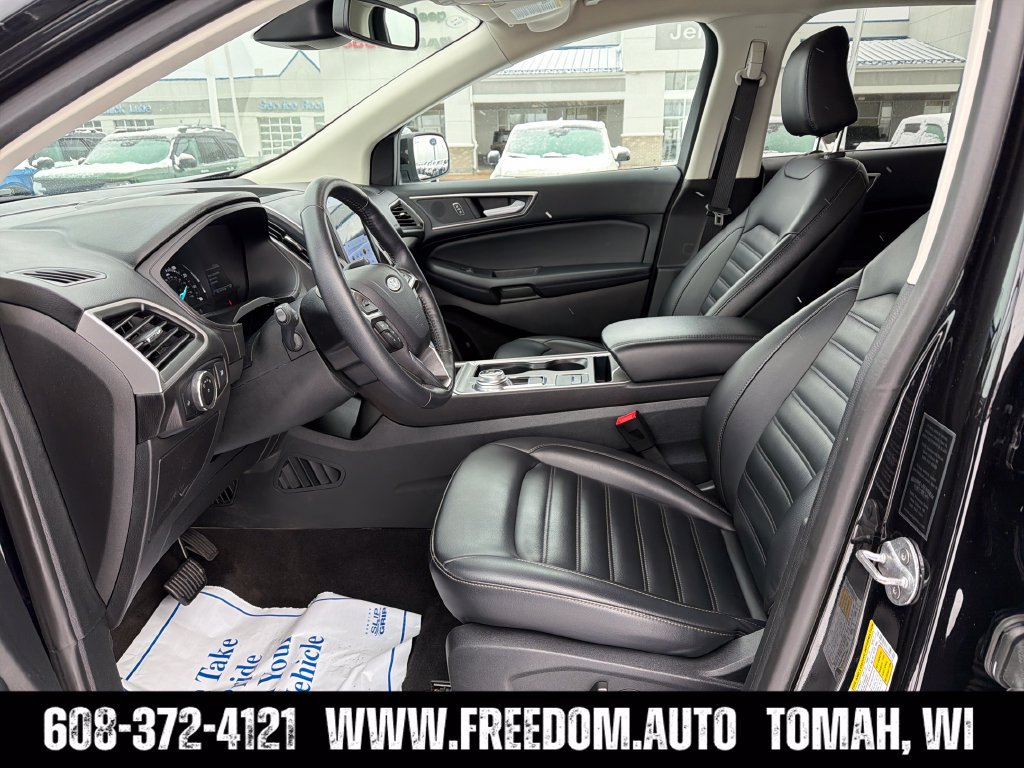 Used 2024 Ford Edge SEL AWD/4WD image 9
