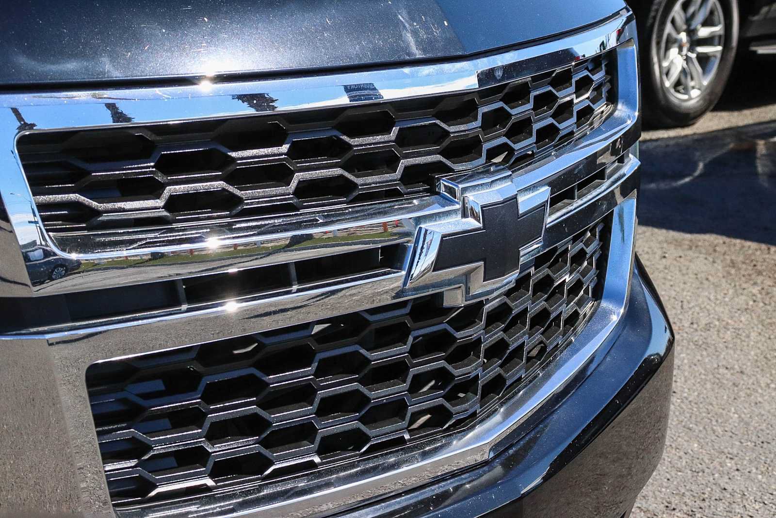 Used 2019 Chevrolet Tahoe LS RWD image 6
