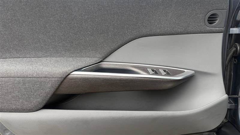 Used 2024 Lucid Air Touring AWD/4WD image 11