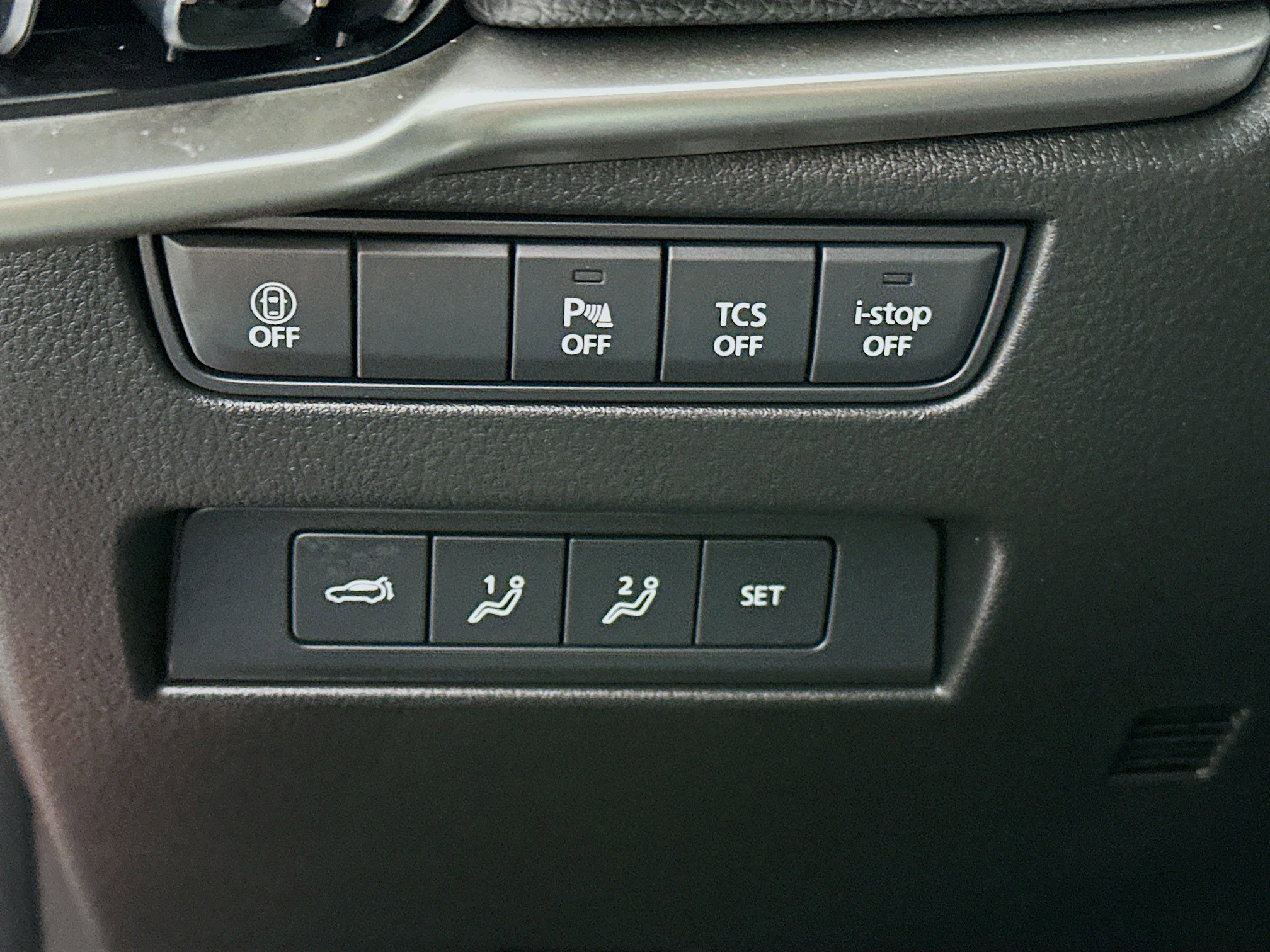 Used 2025 MAZDA CX-90 3.3 Turbo w/ Premium Sport Pkg image 17