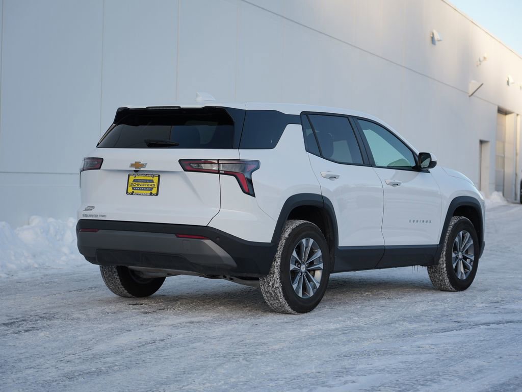 Used 2025 Chevrolet Equinox LT image 3