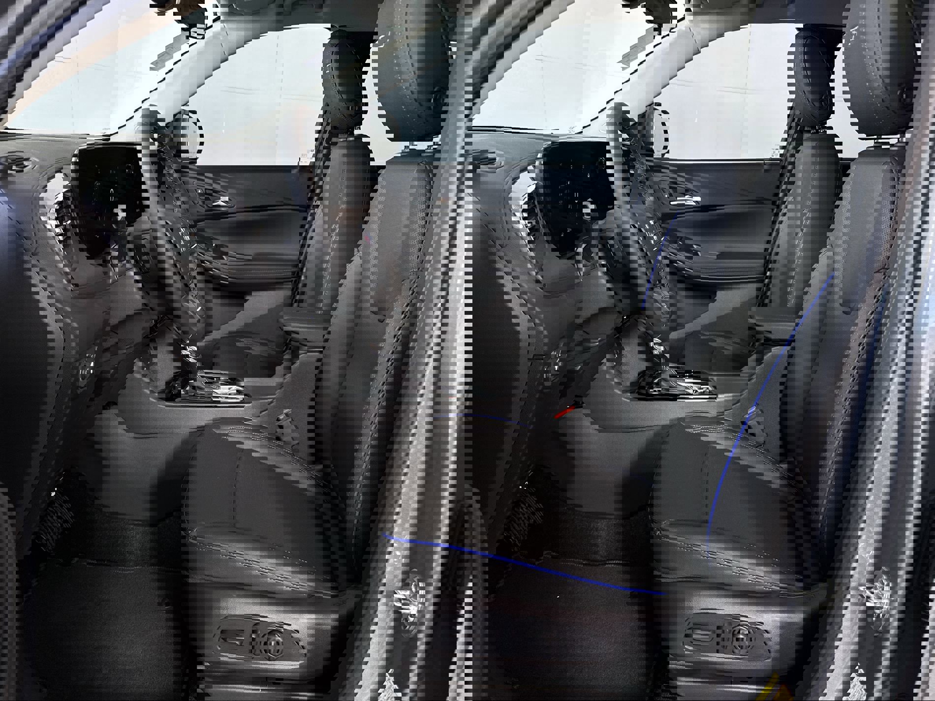 Used 2025 Buick Encore GX Sport Touring w/ Advanced Technology Package image 56