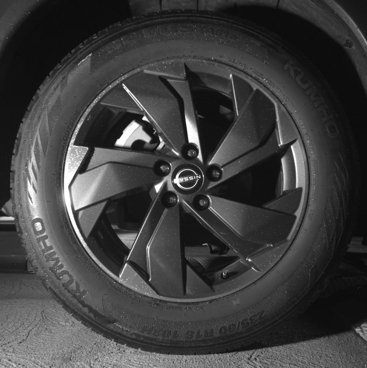 Used 2025 Nissan Rogue SV image 15