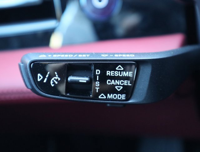 Used 2024 Porsche Taycan 4S image 22