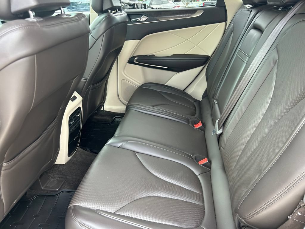 Used 2017 Lincoln MKC Reserve AWD/4WD image 16