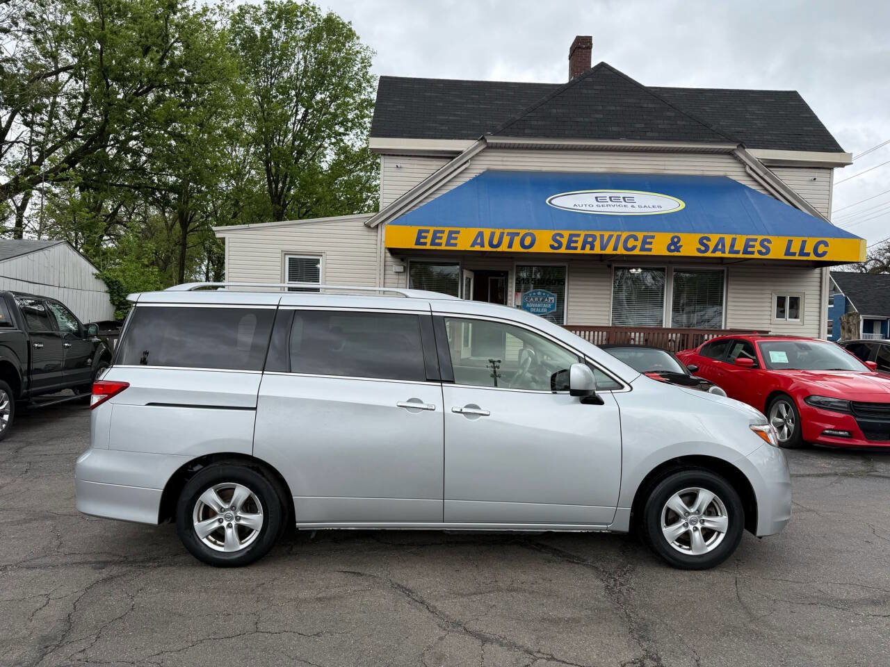 Used 2017 Nissan Quest SV