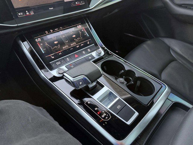 Used 2022 Audi Q7 2.0T Premium Plus AWD/4WD image 31