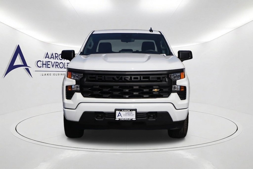 New 2026 Chevrolet Silverado 1500 Custom RWD image 2