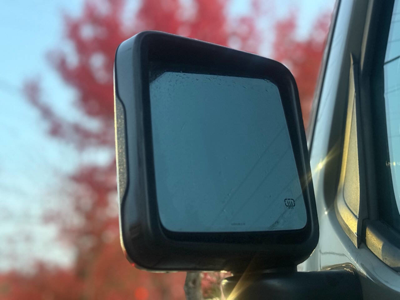 Used 2020 Jeep Gladiator Overland w/ Cold Weather Group AWD/4WD image 30