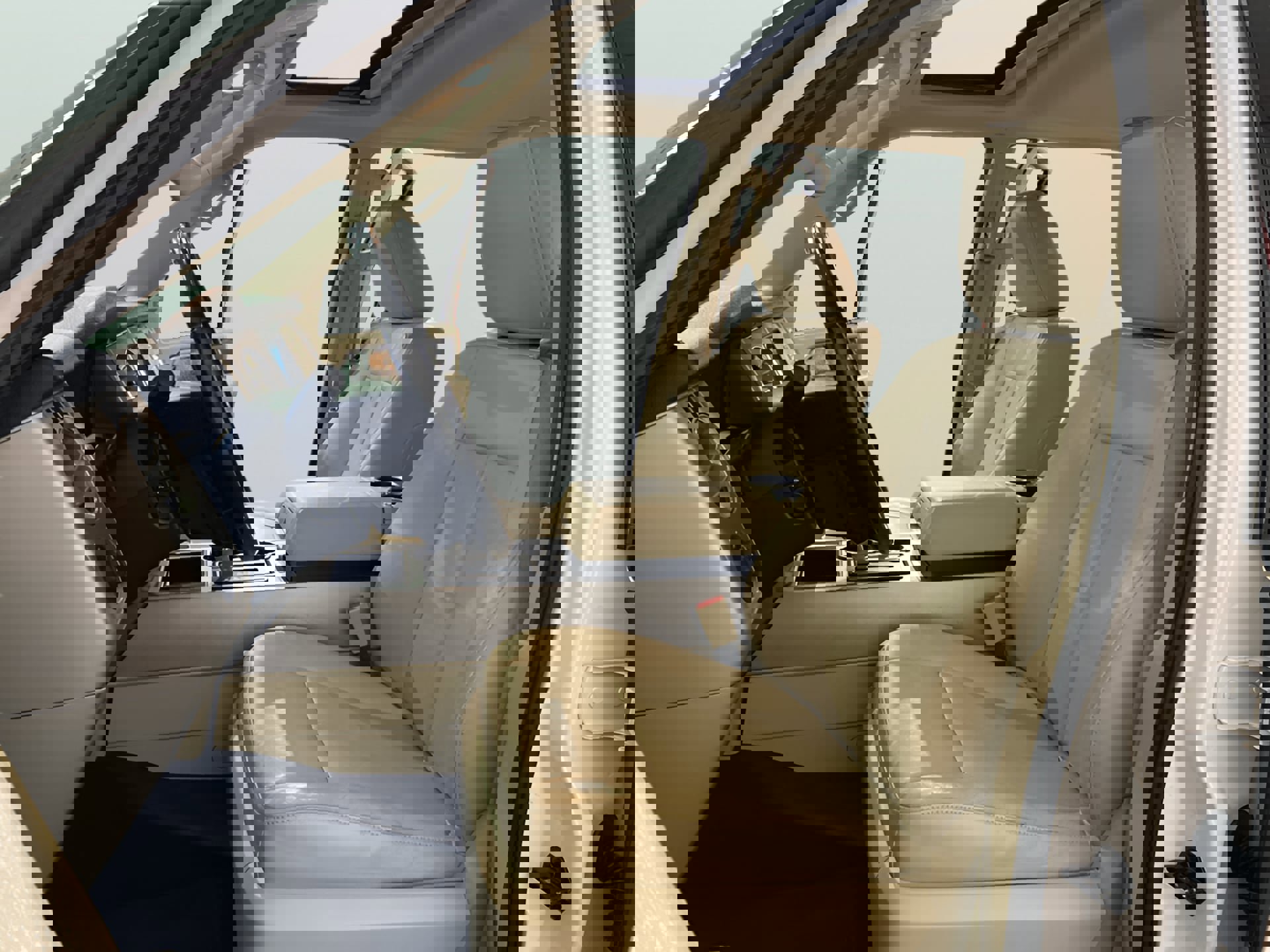 Used 2017 Ford Expedition EL Limited w/ Equipment Group 301A image 9