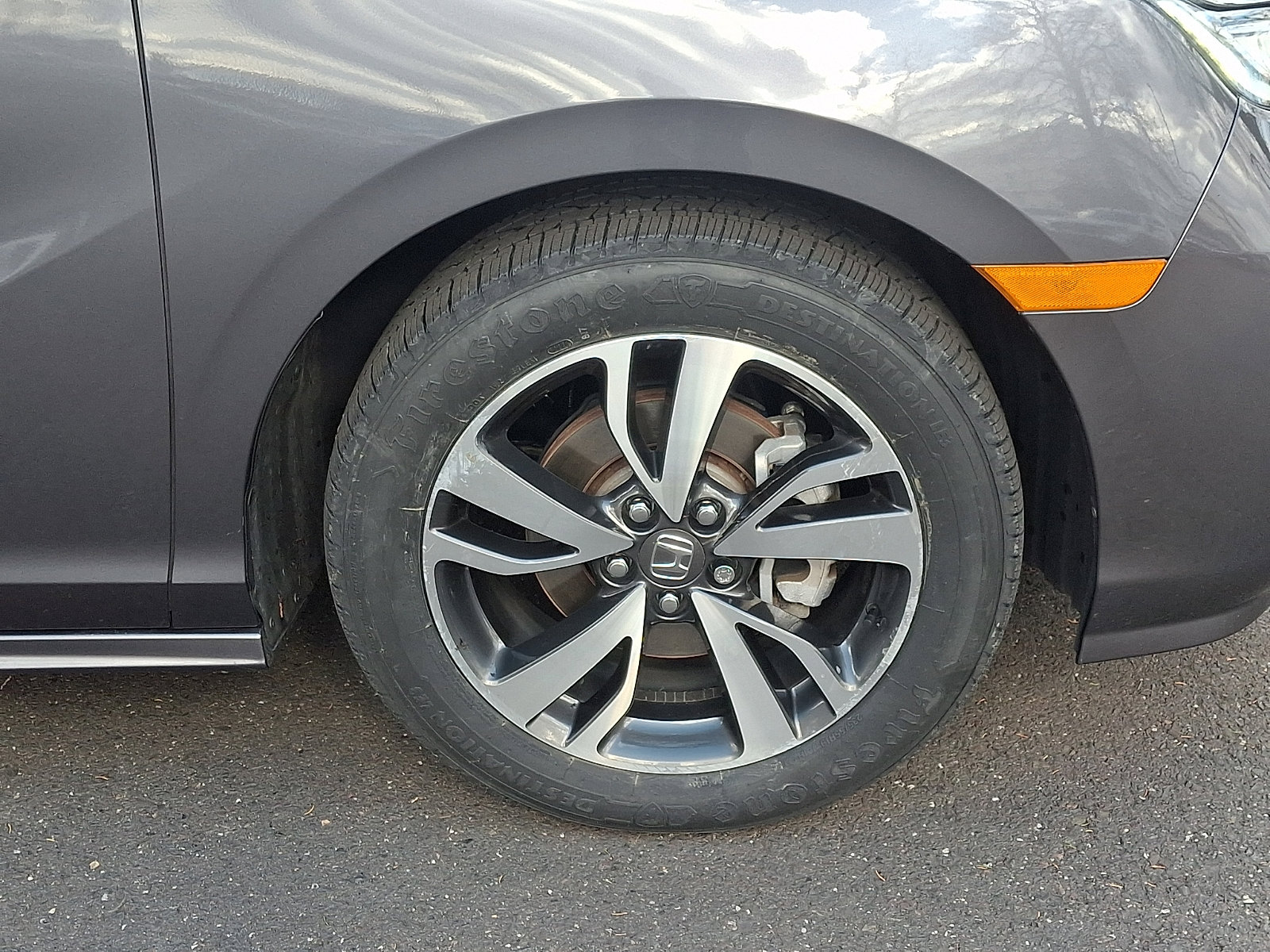 Certified 2024 Honda Odyssey Touring image 8