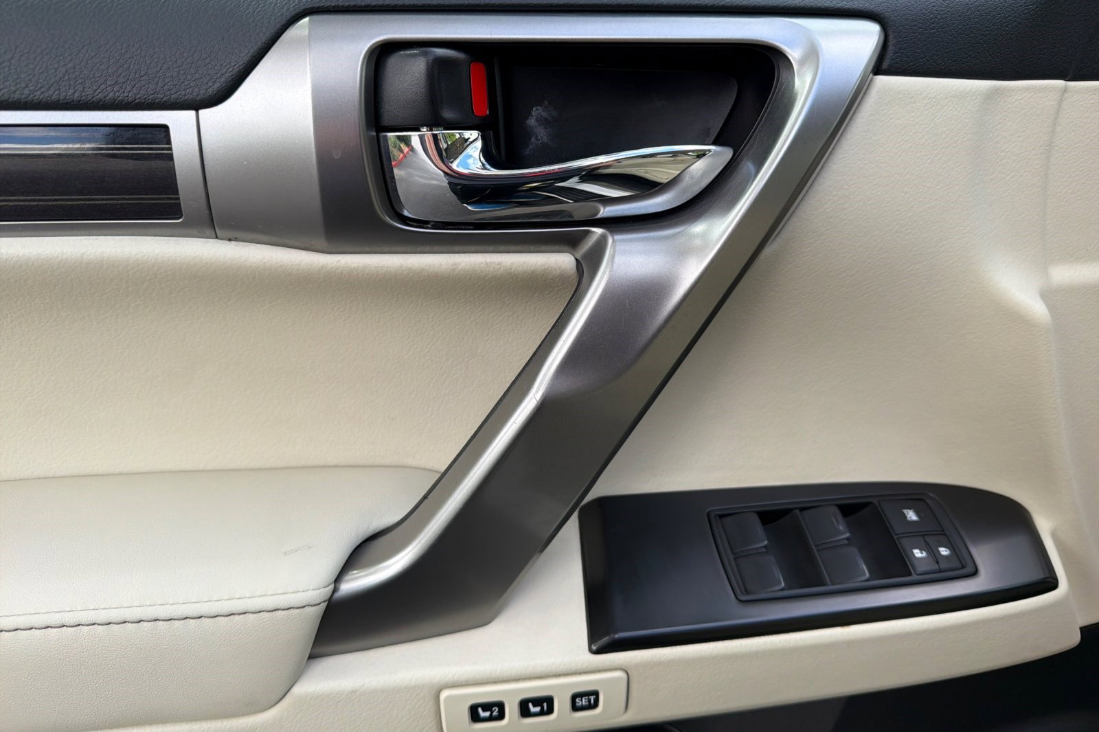 Used 2022 Lexus GX 460 Premium w/ Premium Package AWD/4WD image 12