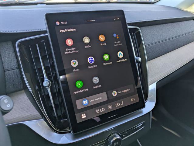 New 2026 Volvo XC90 B6 Core w/ Protection Package Premier image 9