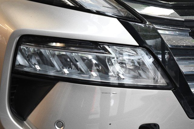 Used 2025 Nissan Rogue Platinum w/ Platinum Premium Package AWD/4WD image 4