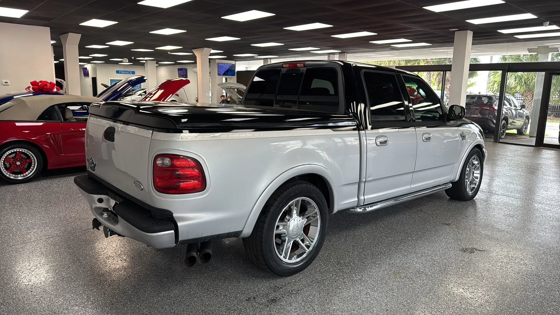 Used 2003 Ford F150 Harley-Davidson RWD image 5