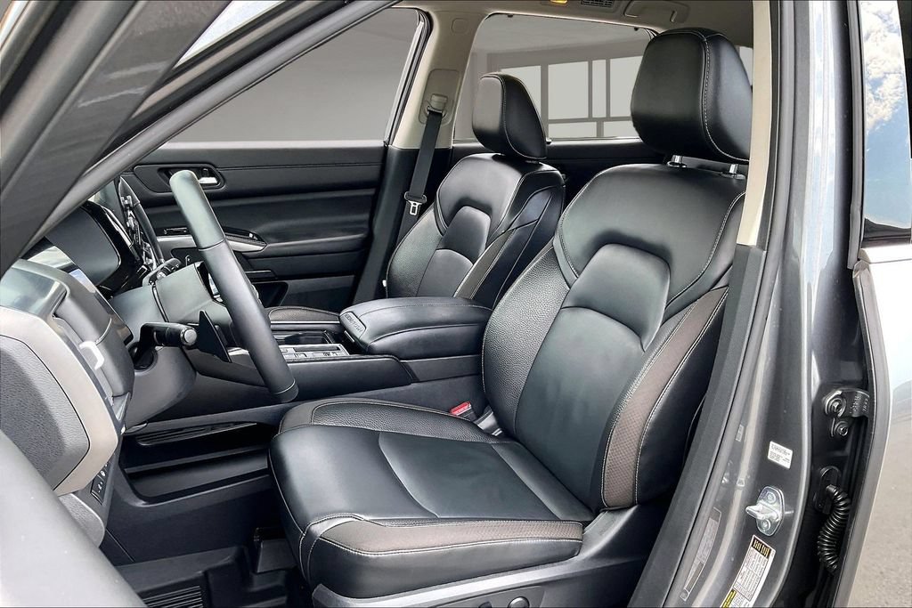 Used 2022 Nissan Pathfinder SL FWD image 20