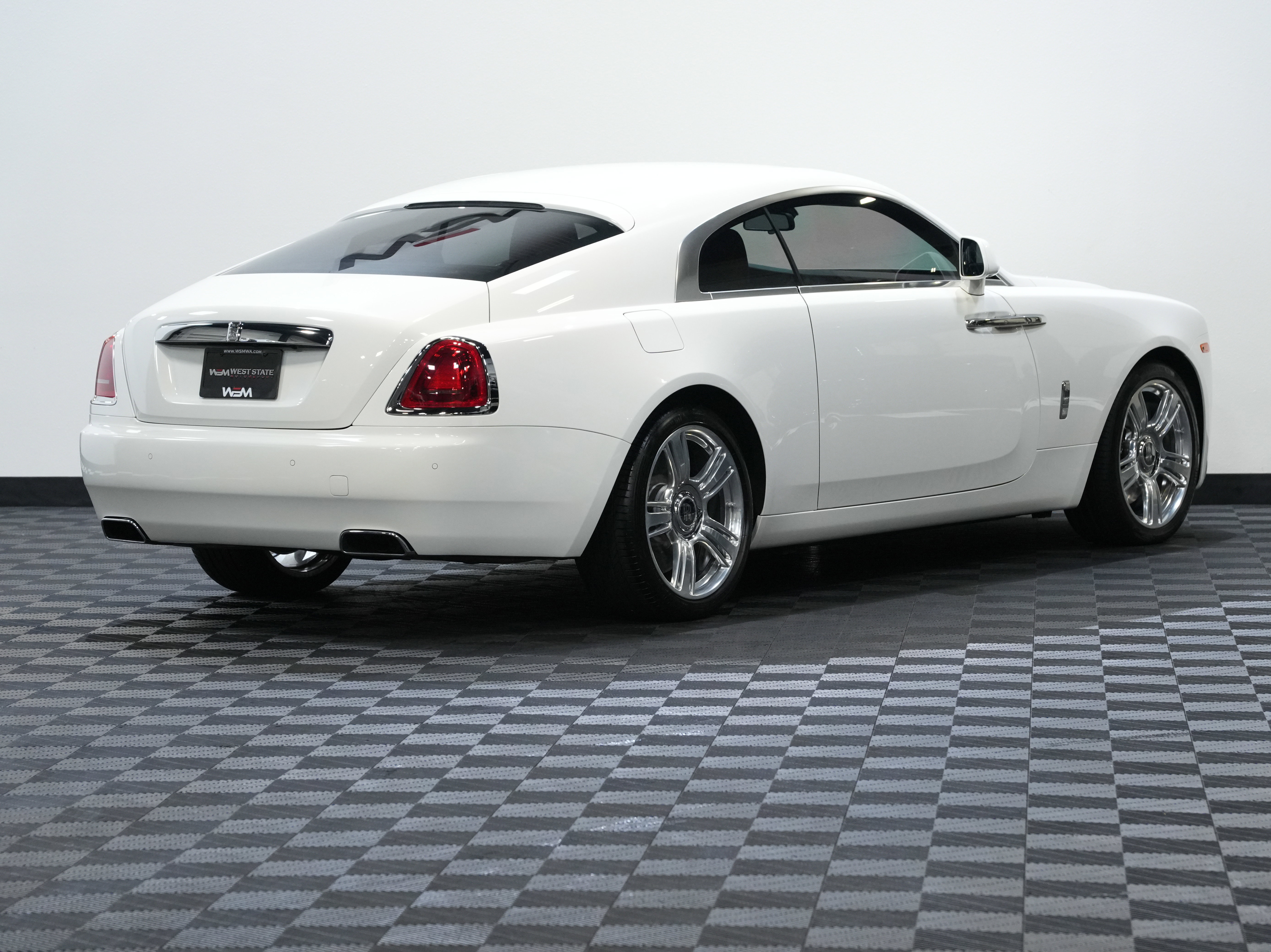 Used 2016 Rolls-Royce Wraith COUPE 2D image 6