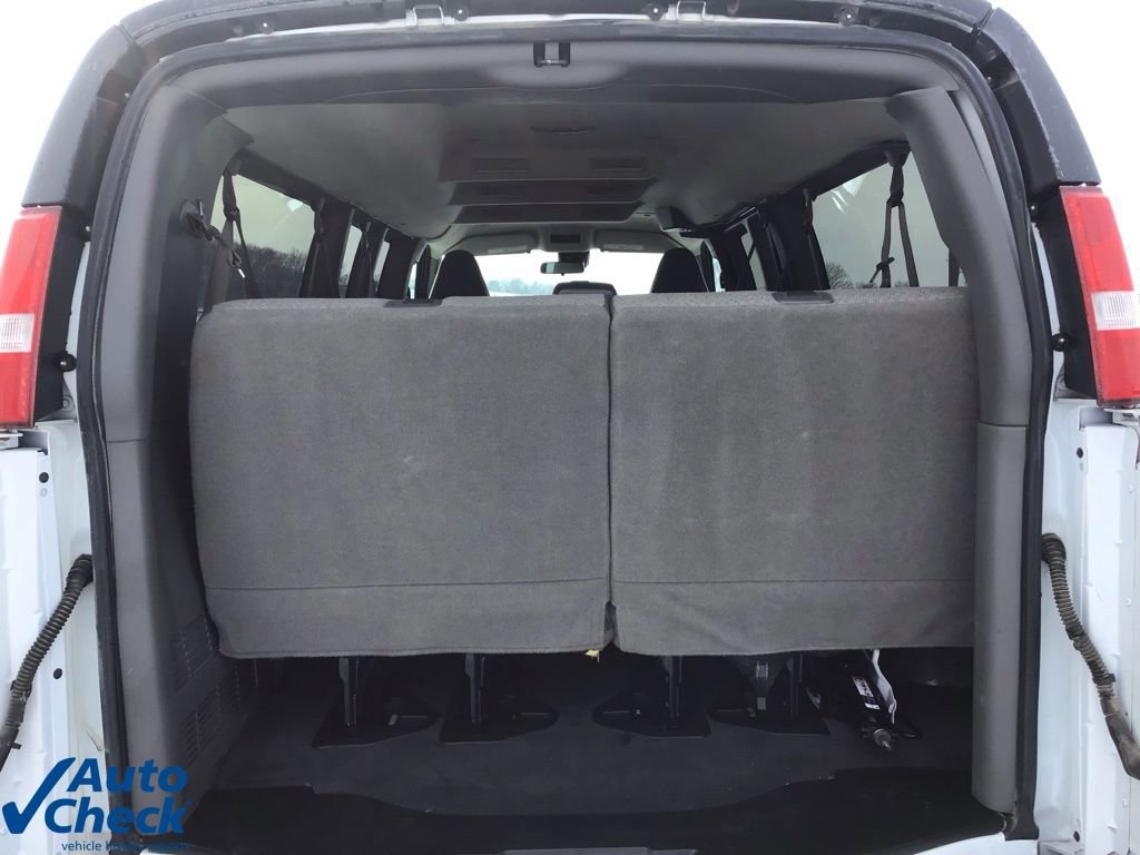 Used 2023 Chevrolet Express 3500 LT w/ LT Preferred Equipment Group image 6