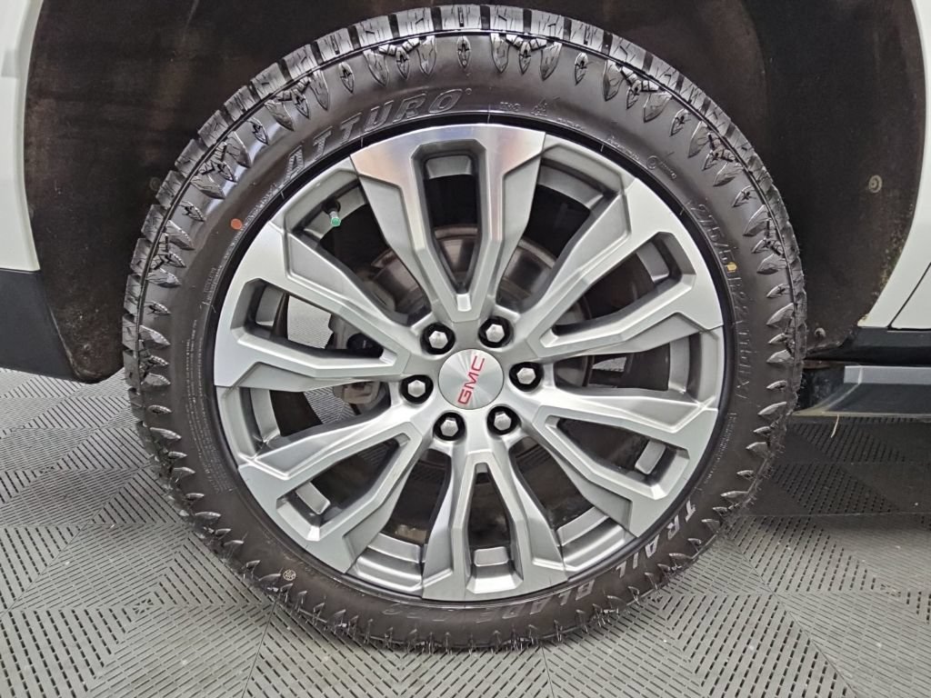 Used 2022 GMC Yukon Denali w/ Advanced Technology Package RWD image 55