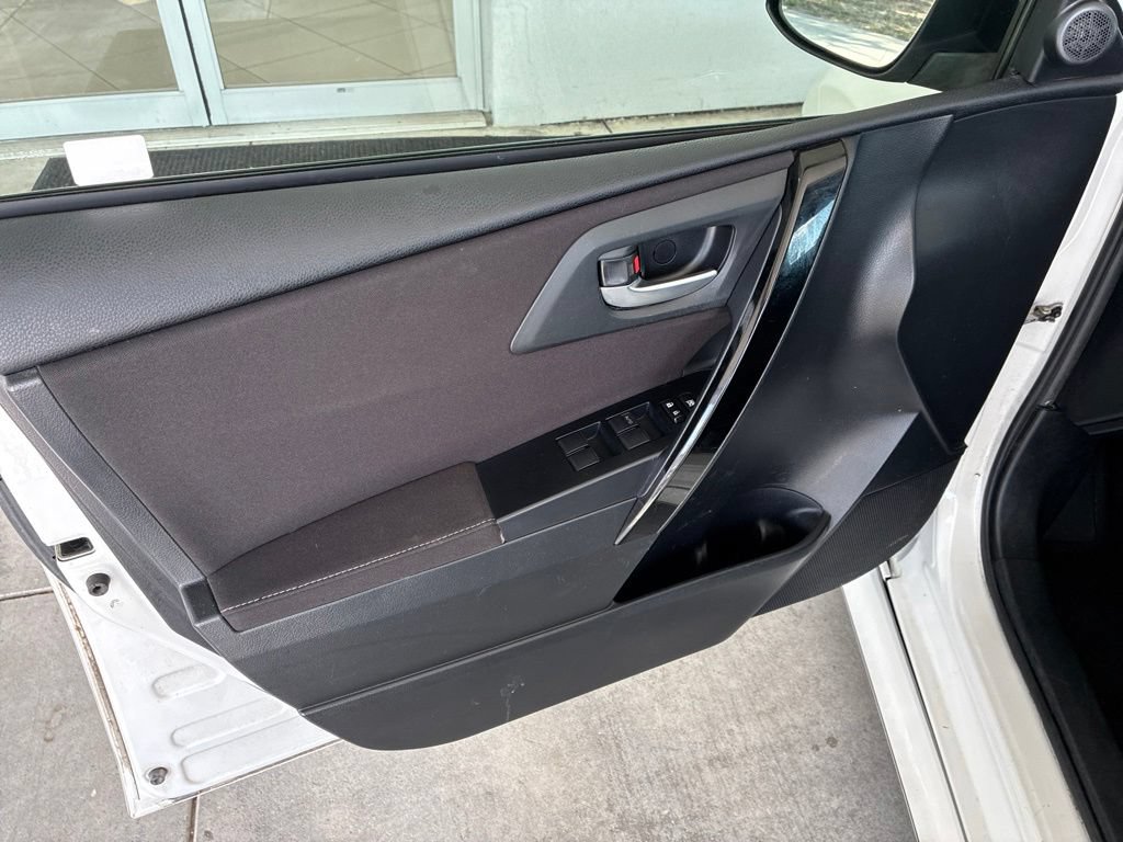Used 2018 Toyota Corolla iM FWD image 19
