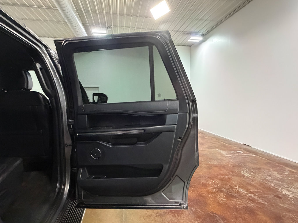 Used 2020 Ford Expedition Max XLT w/ Equipment Group 202A AWD/4WD image 65