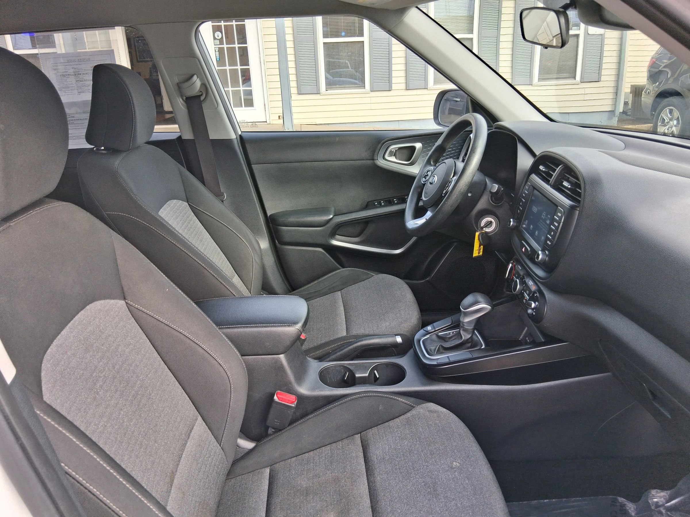 Used 2020 Kia Soul S FWD image 16