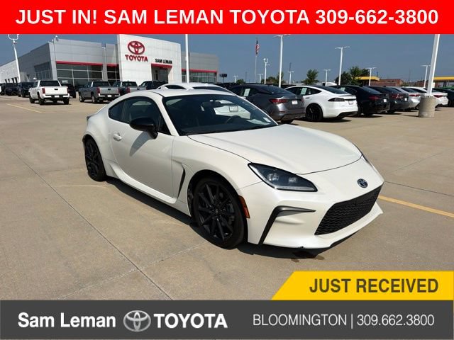 Used 2025 Toyota GR86 Premium w/ ALL Weather Mat Package (TMS) RWD image 1