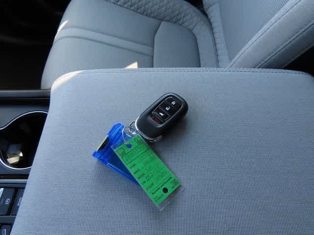 Certified 2023 Honda Pilot LX image 27