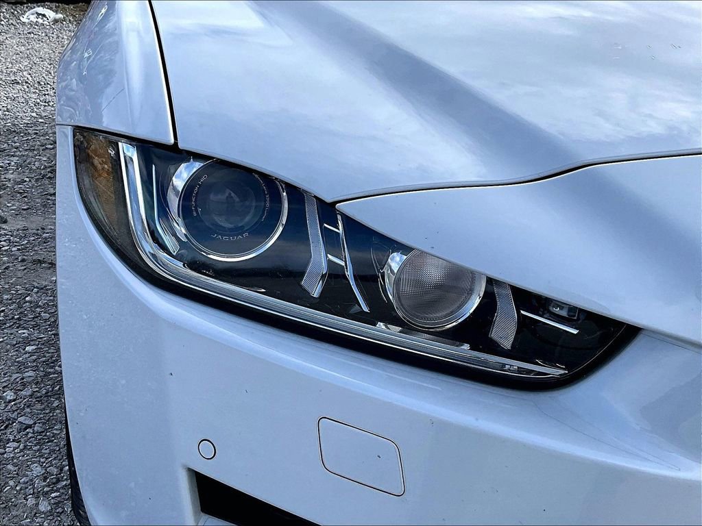 Used 2017 Jaguar XE First Edition image 26