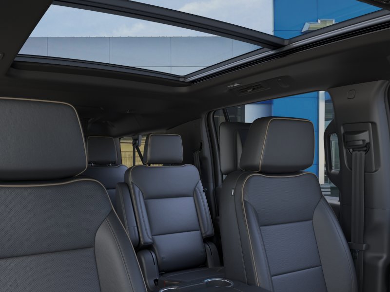 New 2026 Chevrolet Suburban Premier AWD/4WD image 25