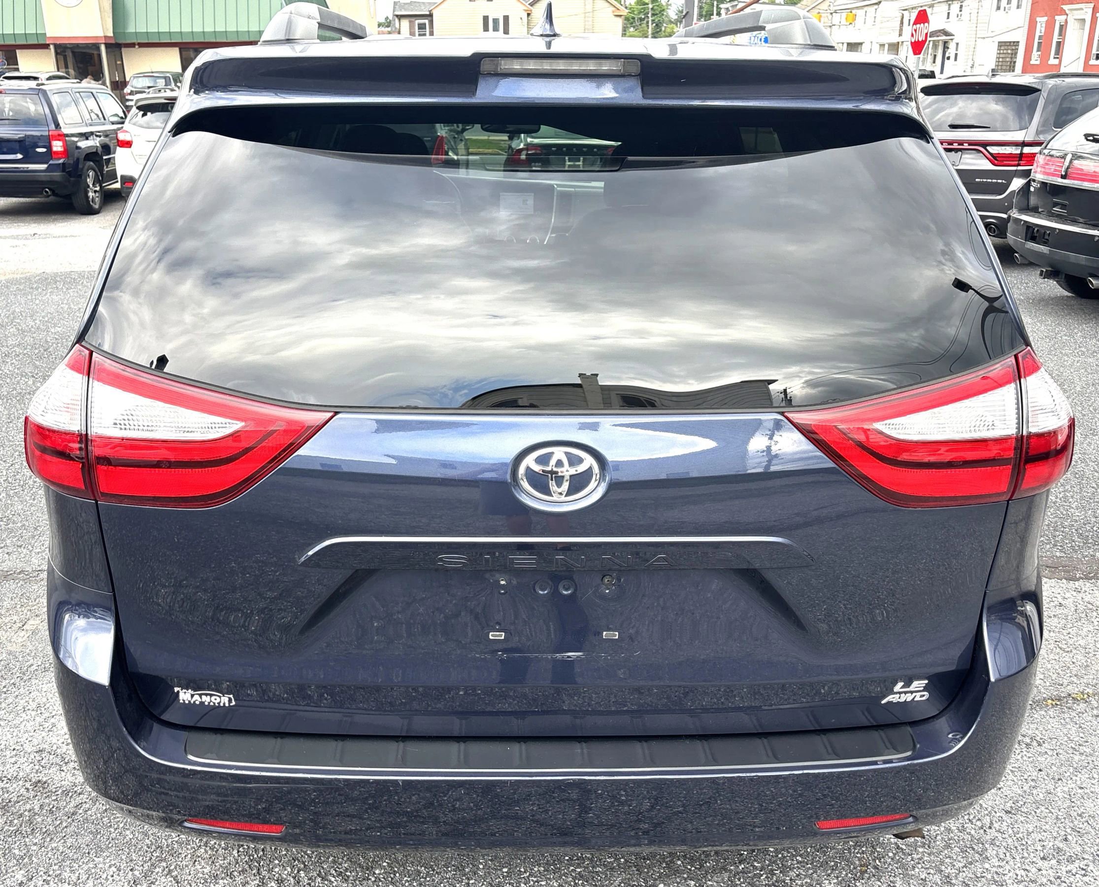 Used 2018 Toyota Sienna LE AWD/4WD image 34