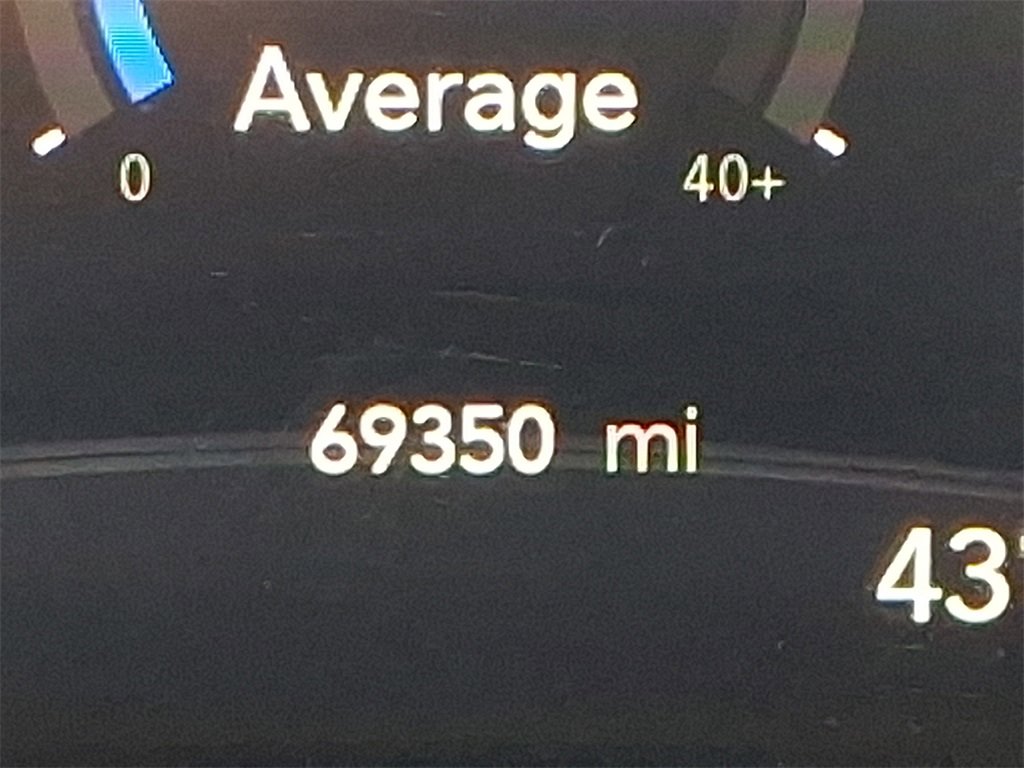 Used 2023 Chrysler Pacifica Limited image 21