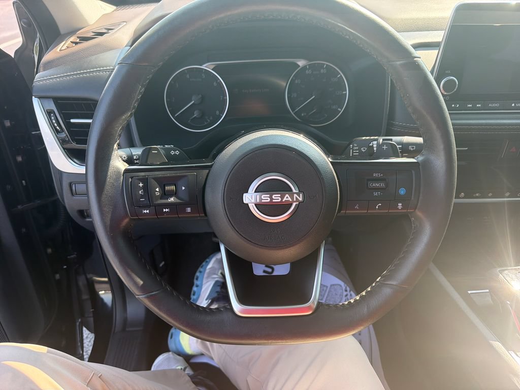 Used 2023 Nissan Rogue SV w/ SV Premium Package AWD/4WD image 17