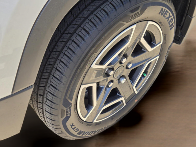 New 2026 Jeep Cherokee Laredo AWD/4WD image 26
